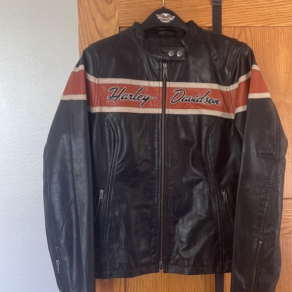 Womens Harley Davidson riding jacket. - Picture 6 of 7